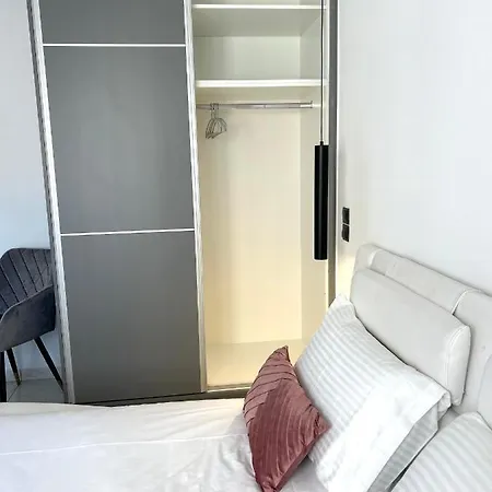Apartment White